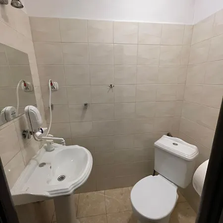 Metropolitan 3*