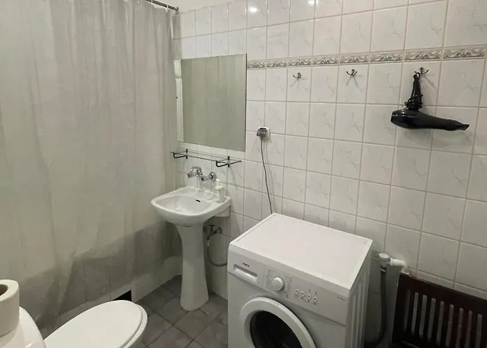 Metropolitan Aparthotel 3*